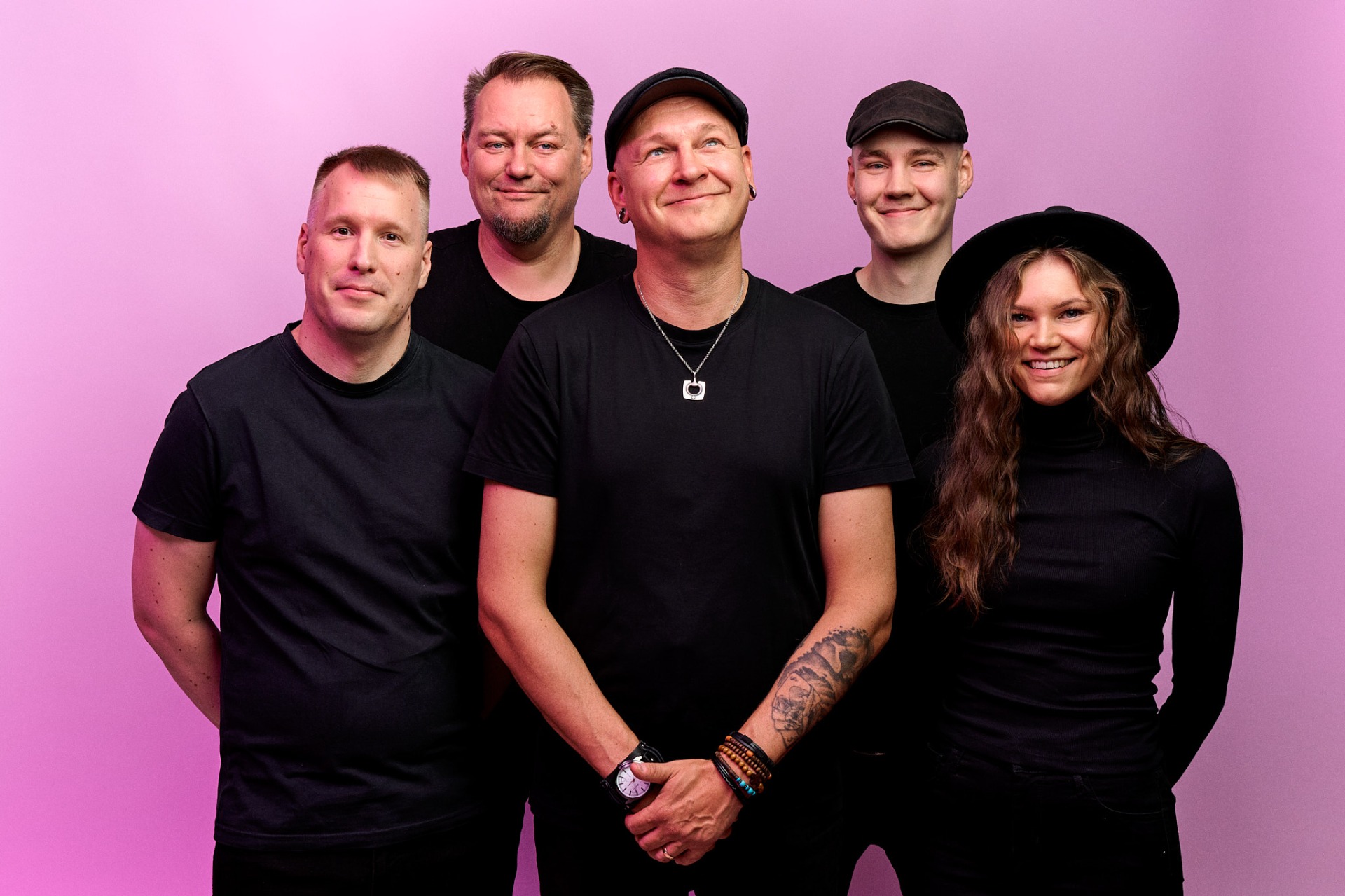 Joensuulainen bändi RaiRai Company promokuvassa.